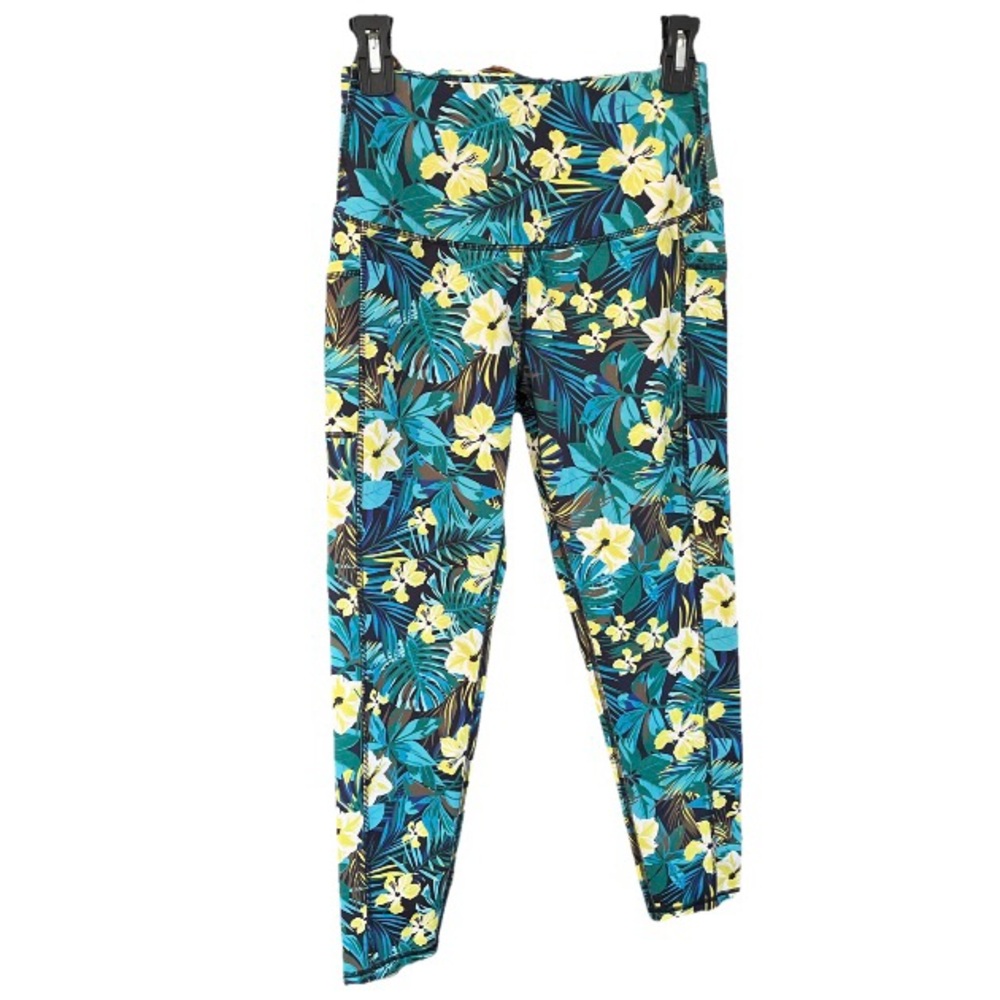 Leg End Floral women Leggings size M gently used.